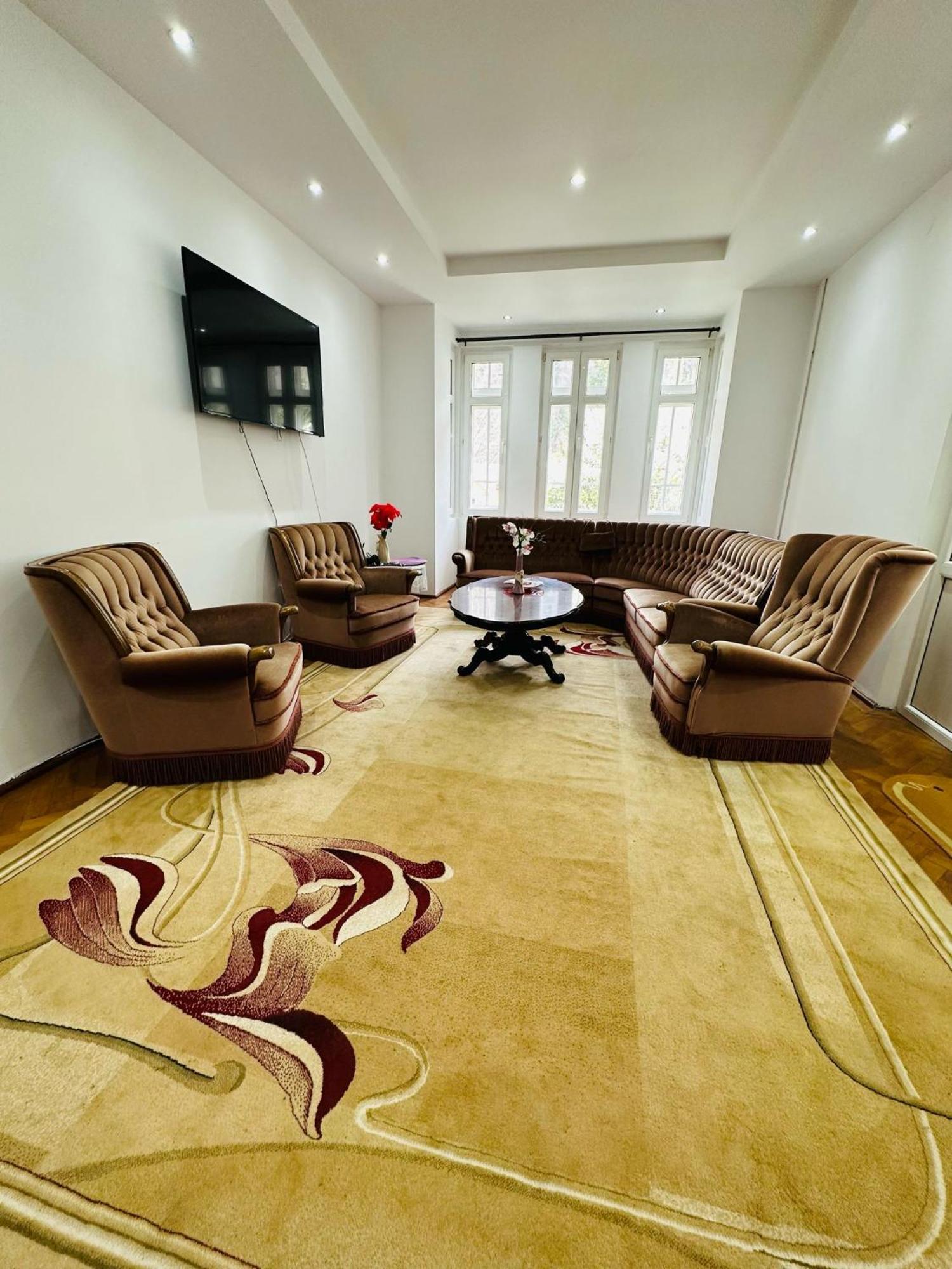 Rapsodia Sinaia Bed & Breakfast Exterior photo
